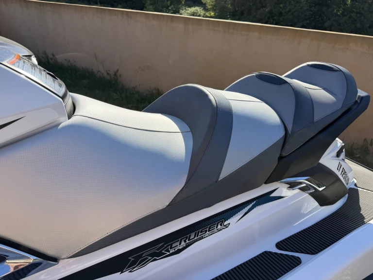 Yacht charter Agay cheap Yamaha FX HO