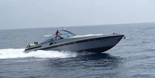 Motorboat for rent Porto Rotondo at the best price