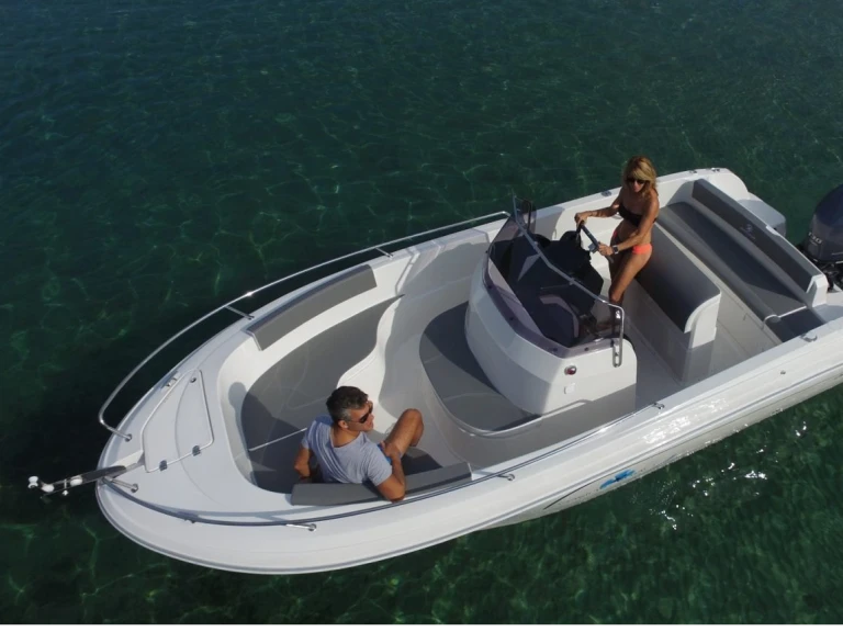 Pacific Craft Pacific Craft 625 Open charter bareboat or captained in  Port of can Pastilla