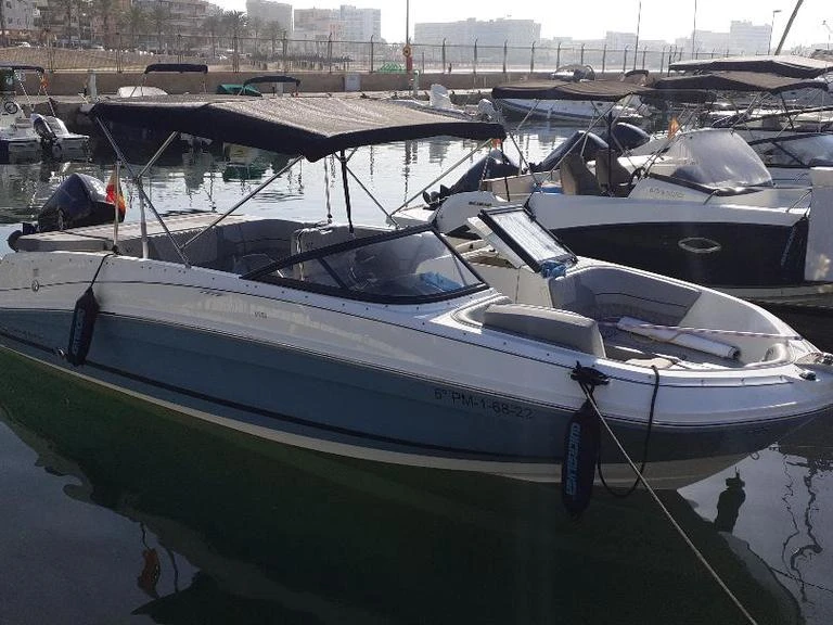 Boat rental Bayliner VR6 OB in Port of can Pastilla on Samboat