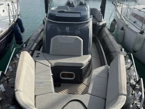 Boat rental Zodiac Medline 9 in Cogolin on Samboat