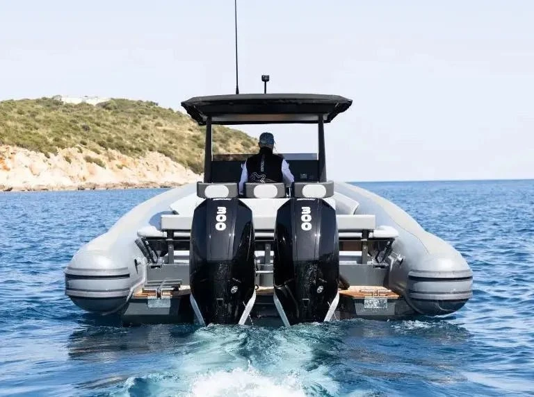 Yacht charter Hyères cheap RH 1000
