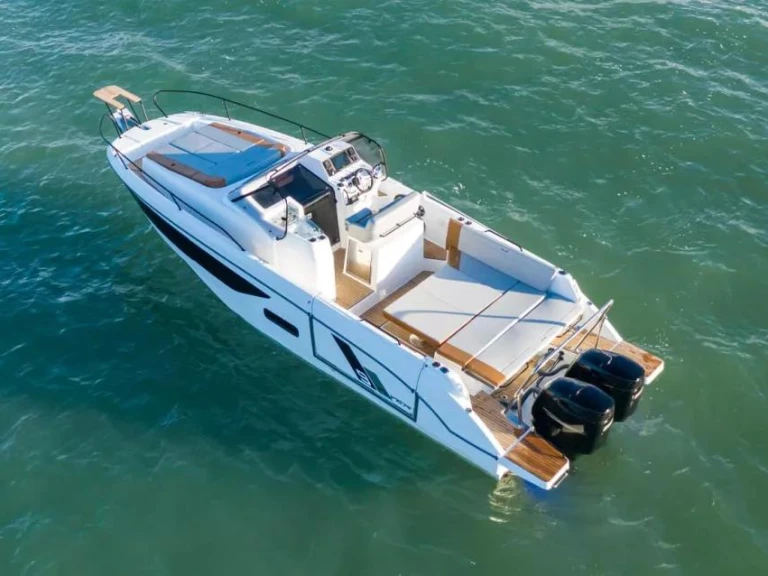 Boat rental Bénéteau Flyer 9 in Cogolin on Samboat