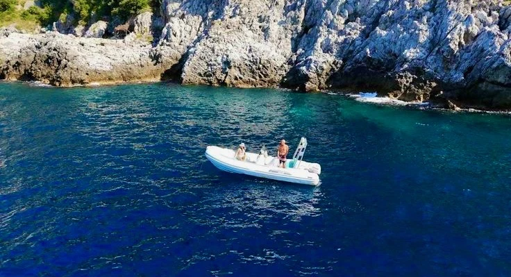 Selva Open Line D 5.7 charter bareboat or captained in  Praiano