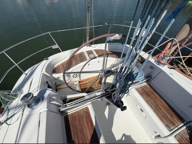 Boat rental Bénéteau First 42 S7 in Le Marin on Samboat