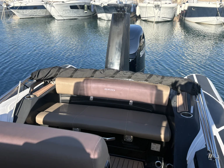 RIB rental in Cavalaire-sur-Mer - Brig Eagle 8