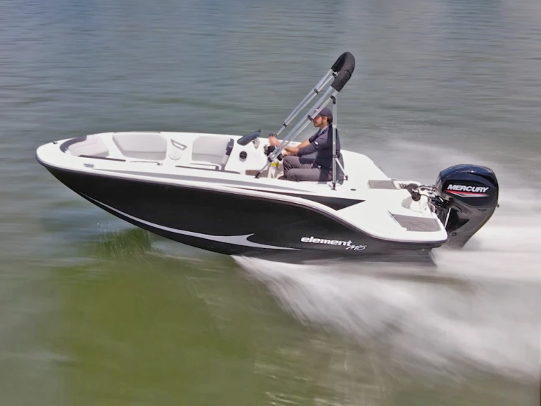 Motorboat for rent Sanguinet at the best price