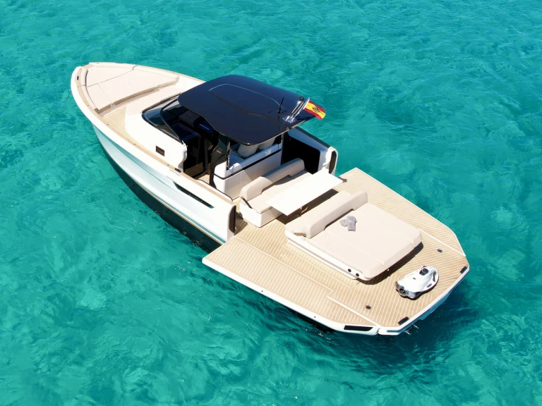 BELLINI 36 in Ibiza Town on SamBoat