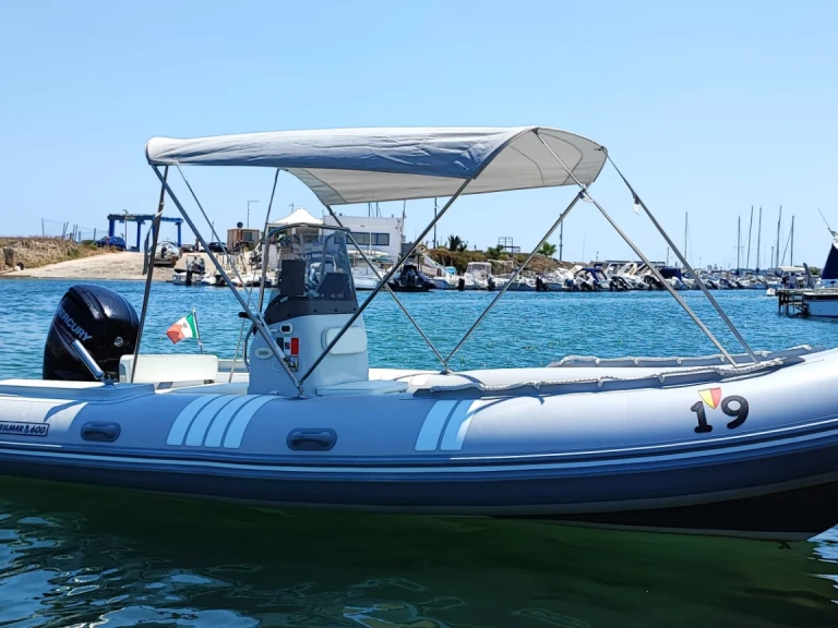 Bareboat Rental RIB Stilmar with a boat licence