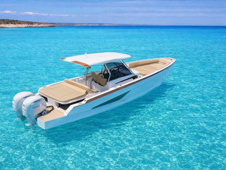Motorboat for rent Ibiza Town at the best price