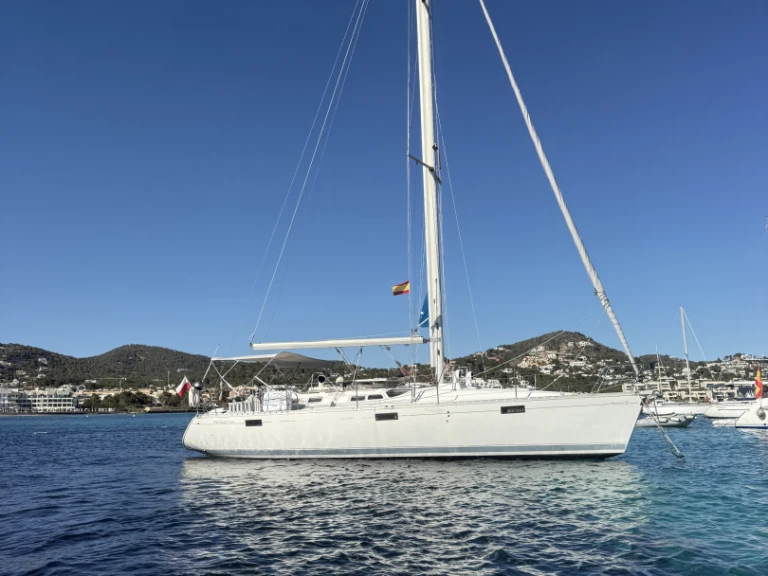 Rent a Bénéteau Oceanis 390 Ibiza Town