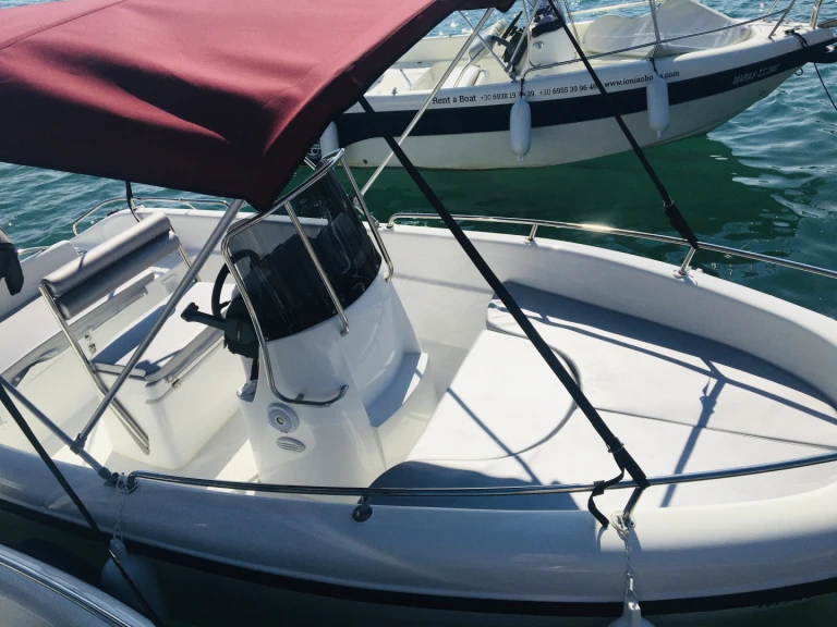 Yacht charter Nydri cheap Blu Water 170