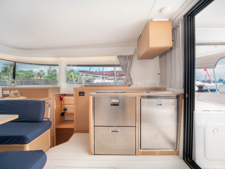 Catamaran rental with or without captain Excess Papeete