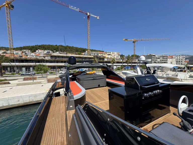 Posillipo Marshall in Split on SamBoat