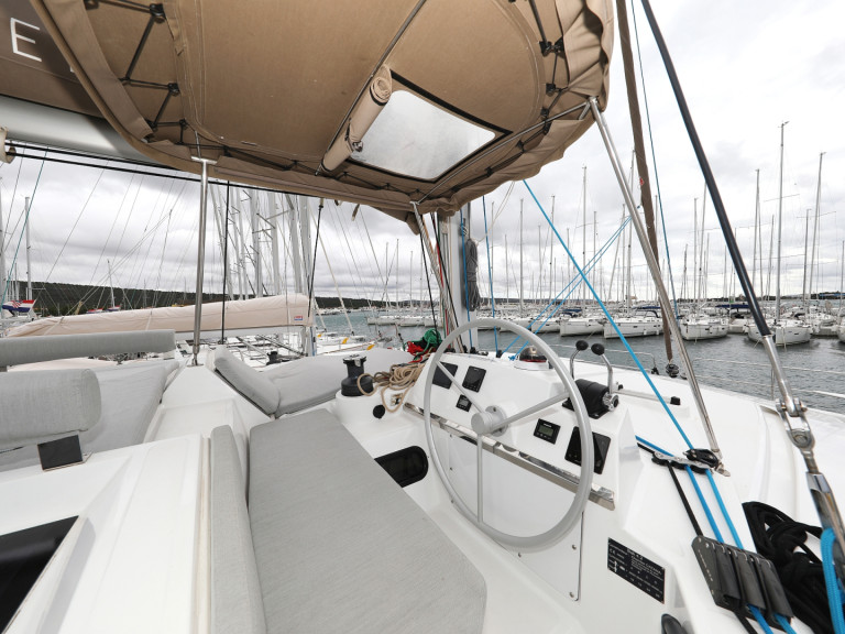 Catamaran rental in Biograd na Moru - Bali Bali 4.2
