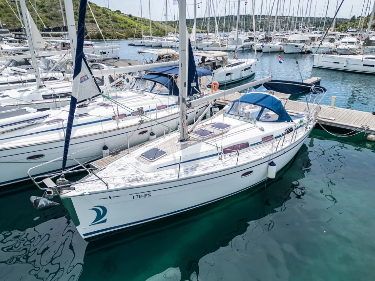 Bareboat Rental Sailboat Bavaria with a boat licence