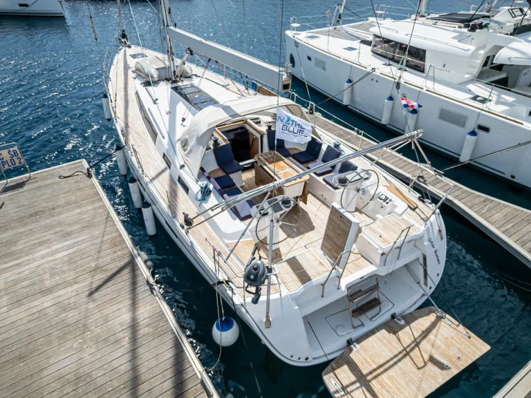 Bavaria Cruiser 56 in Primošten on SamBoat