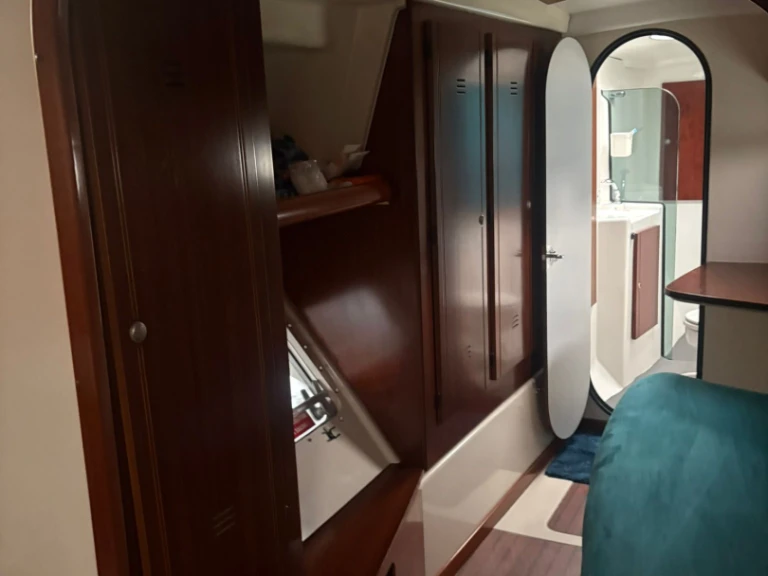 Catamaran rental in La Rochelle - Fountaine Pajot Lavezzi 40