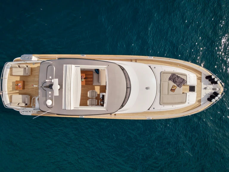 Luxury Yacht rental in Podstrana - Azimut Azimut Magellano 66