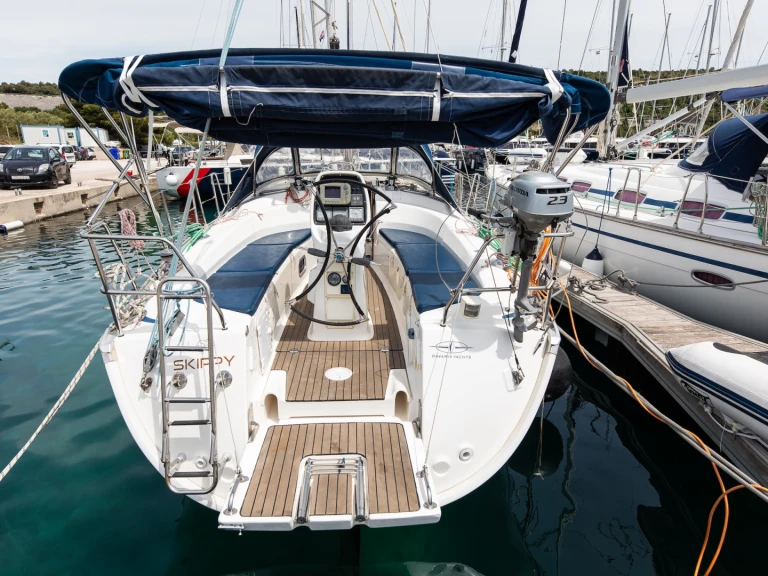 Sailboat for rent Primošten at the best price