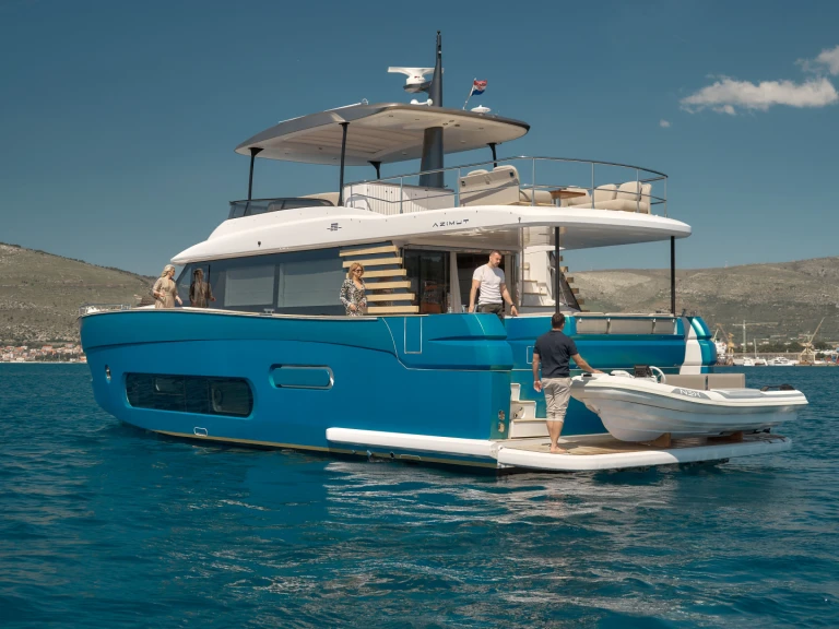 Luxury Yacht rental in Podstrana - Azimut Azimut Magellano 66