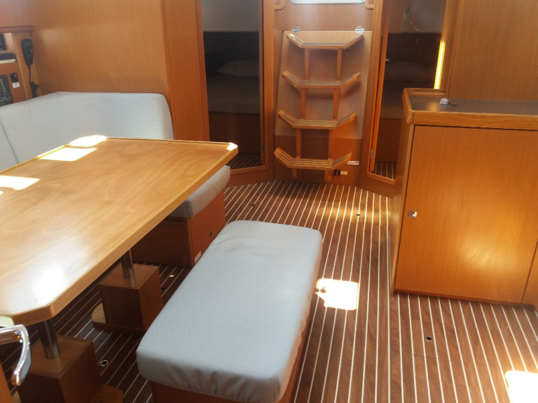 Rent a Bavaria Cruiser 46 Nettuno