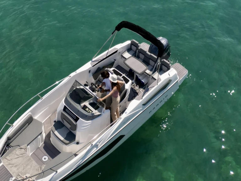 Boat rental Karnic sl 701 in Sirmione on Samboat