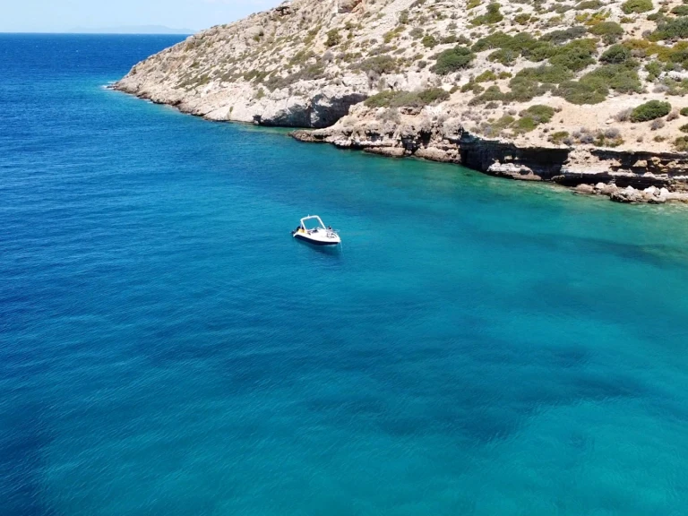 Bareboat Rental Motorboat Marine with a boat licence