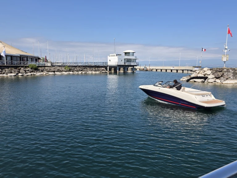 Motorboat for rent Lugrin at the best price