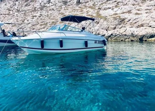 Motorboat rental in France - Jeanneau Leader 605