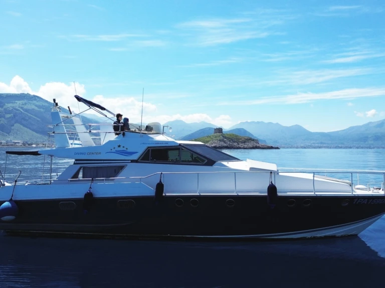 Rent a River Craft 45 Fly  Castellammare del Golfo