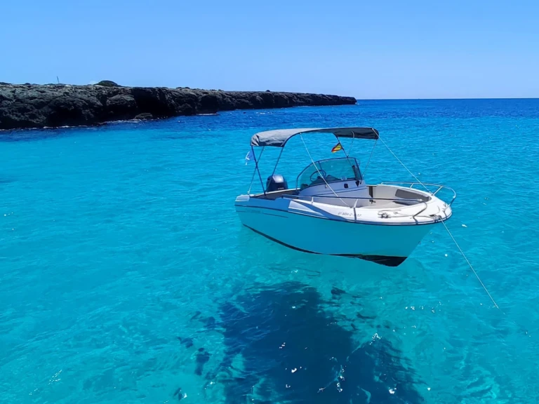 Jeanneau Cap Camarat 625 in Cala en Bosch on SamBoat