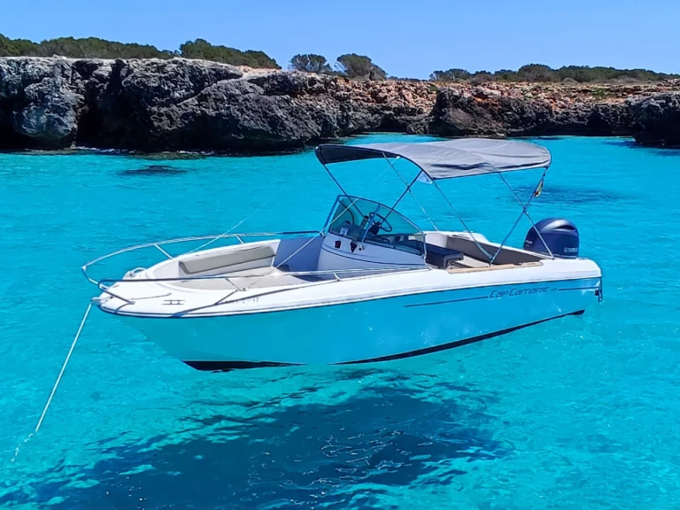 Rent a Jeanneau Cap Camarat 625 Cala en Bosch