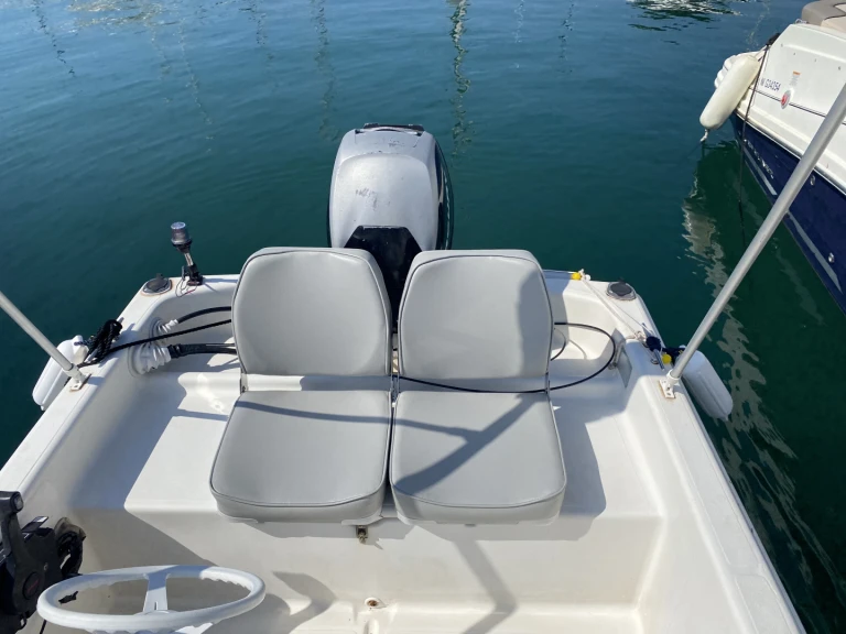 Motorboat rental with or without captain Quicksilver Golfe-Juan