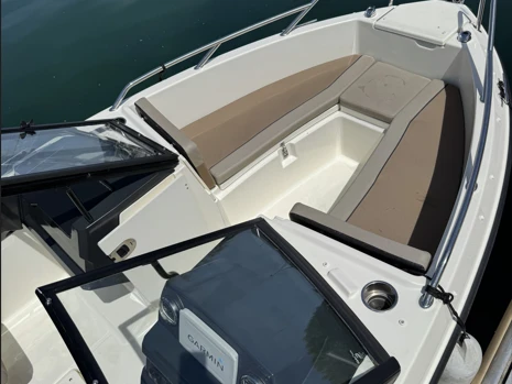 Quicksilver Activ 555 Bowrider in Aix-les-Bains on SamBoat