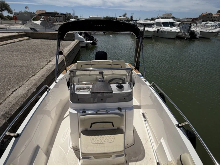 Motorboat rental in La Londe-les-Maures - Karnic 1851
