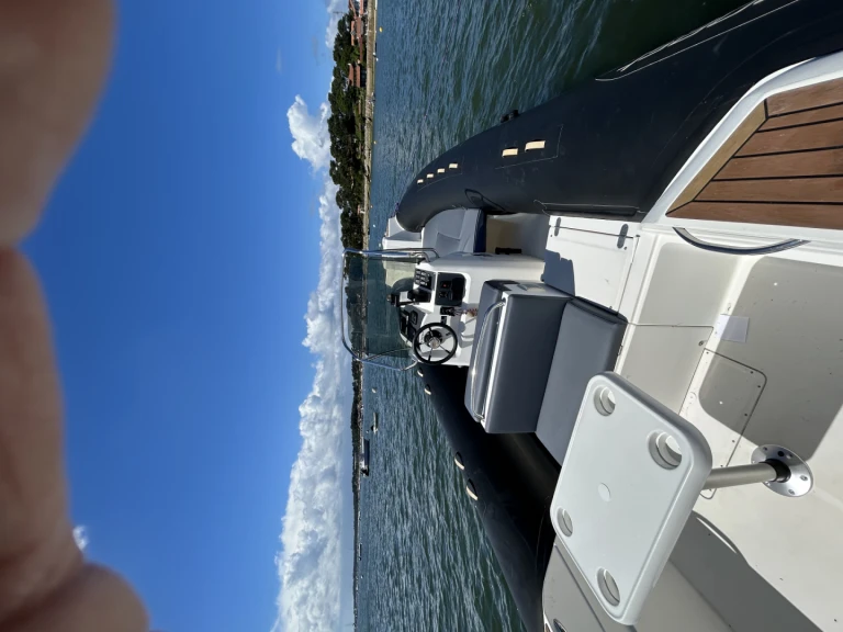 Bareboat Rental RIB Capelli with a boat licence