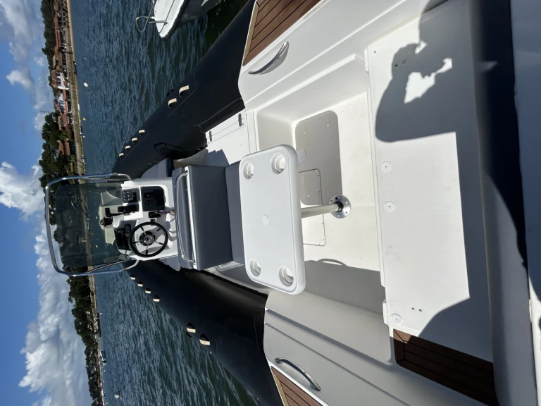 RIB for rent Lège-Cap-Ferret at the best price