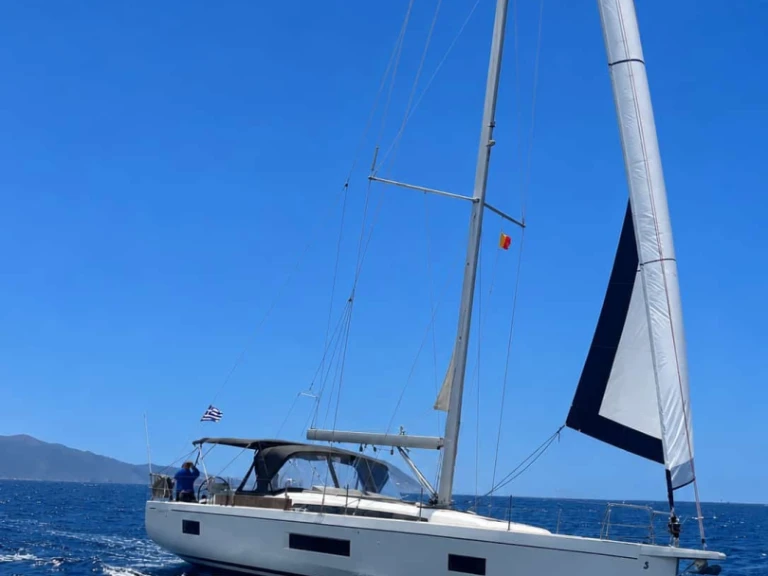 Boat rental Bénéteau Oceanis 51.1 in Vlycho on Samboat