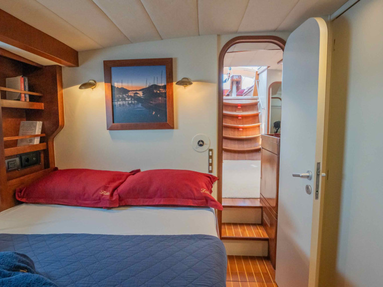 Rent a Cnb CNB 76 Castellammare di Stabia
