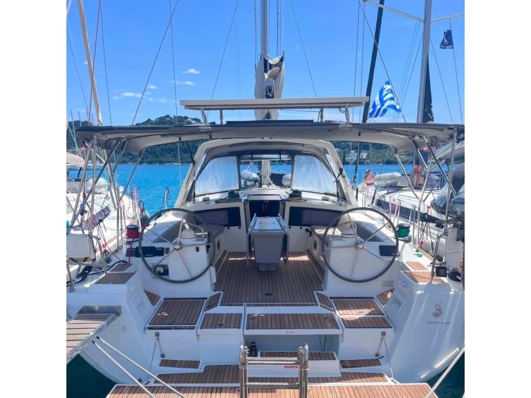 Sailboat rental in Skiathos - Bénéteau Oceanis 48