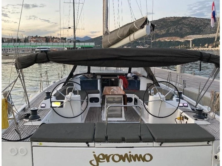 Dufour Dufour 560 Grand Large in Kos on SamBoat