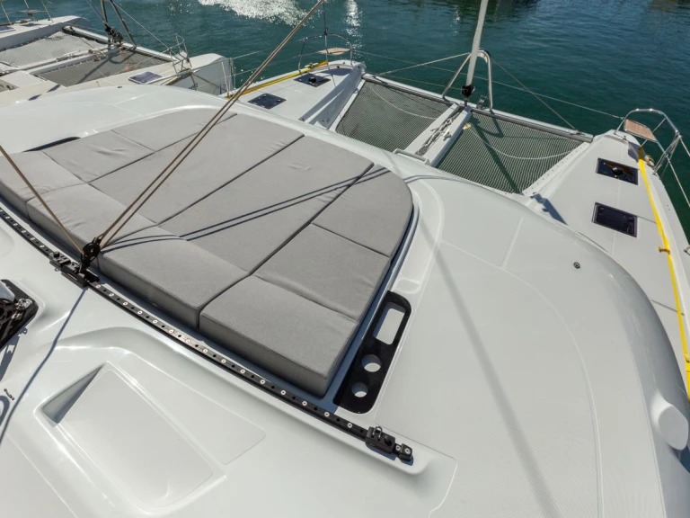 Yacht charter Palma de Mallorca cheap Lagoon 55 - 4 + 2 cab.