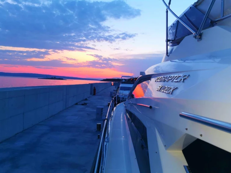 Bareboat Rental Luxury Yacht Galeon with a boat licence