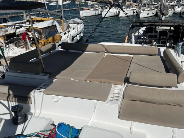 Bareboat Rental Catamaran Bali with a boat licence