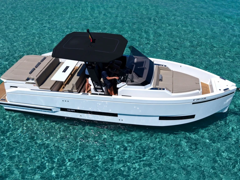 Boat rental De Antonio D32 in Marina Botafoch on Samboat