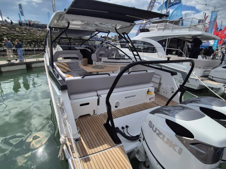 Motorboat for rent Hyères at the best price