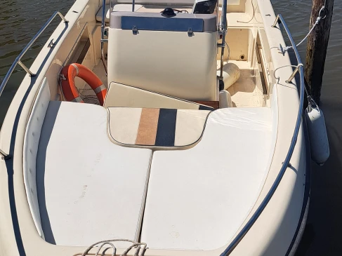 Boat rental Astra 21 in Chioggia on Samboat