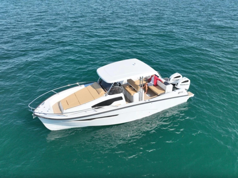 Motorboat rental in Golfe-Juan - Pyxis P30 WA