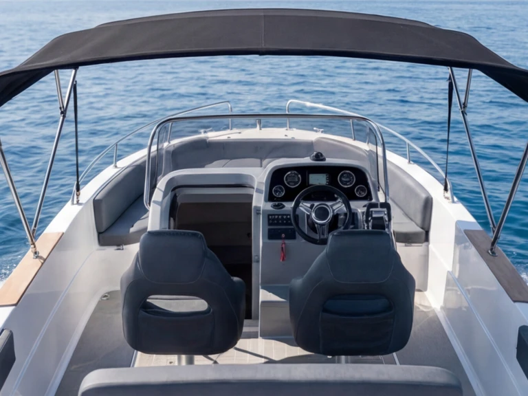 Boat rental Sessa Marine Key Largo 22 in Sant Antoni de Portmany on Samboat
